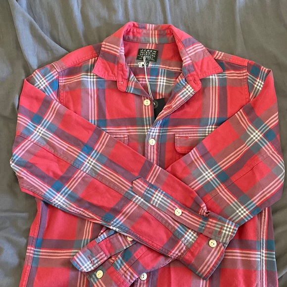 MEN’S J. CREW BUTTON UP